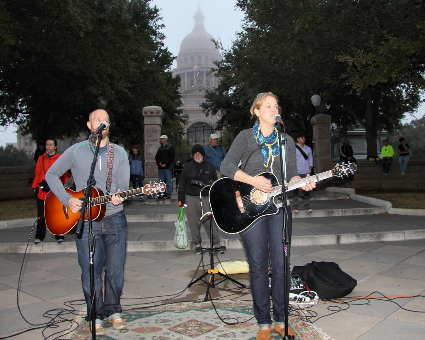 Musicians playing outside the Texas State Capitol during the 2014 Austin Marathon